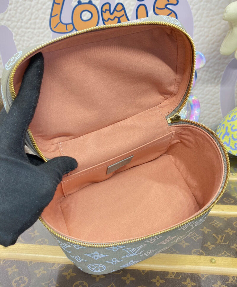 Louis Vuitton Nice Mini M23550 Gray